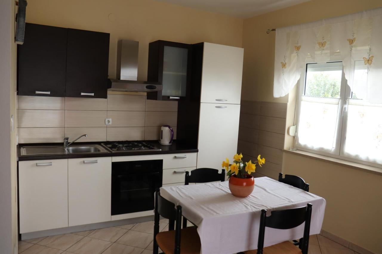 Apartments Vesna Banjol Kültér fotó